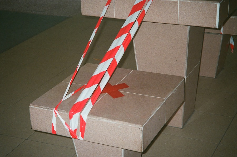 Photo unclaimed packages pallets