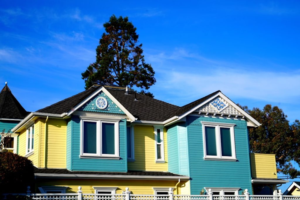 Photo multifamily real estate syndication