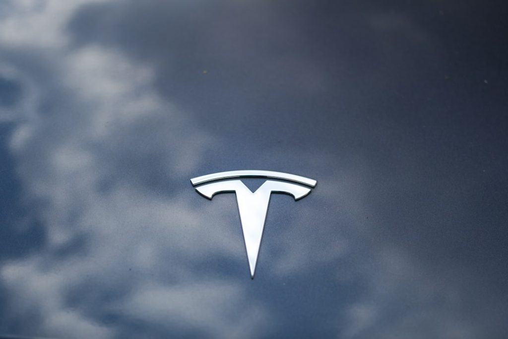 Photo tesla shares