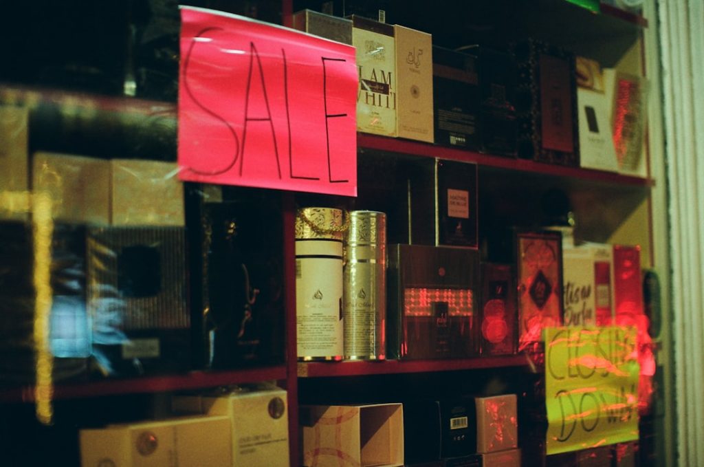 Photo liquidation sale