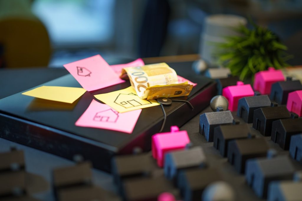 Photo real estate investing